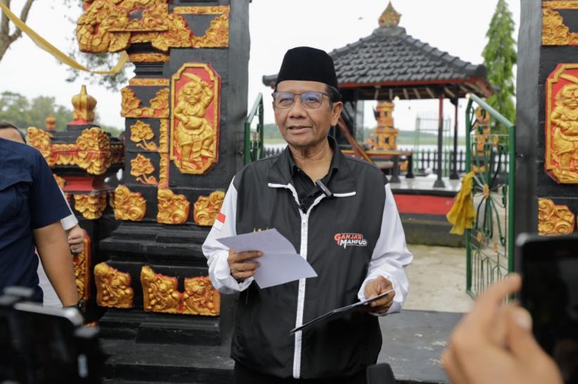 Momen Mahfud MD Mundur sebagai Menko Polhukam, Besok Bertemu Jokowi - Bagian 1