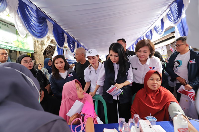 Antusiasme Warga Kebon Jeruk Ikuti Bazar Migor Murah dan Cek Kesehatan Gratis Partai Perindo - Bagian 1