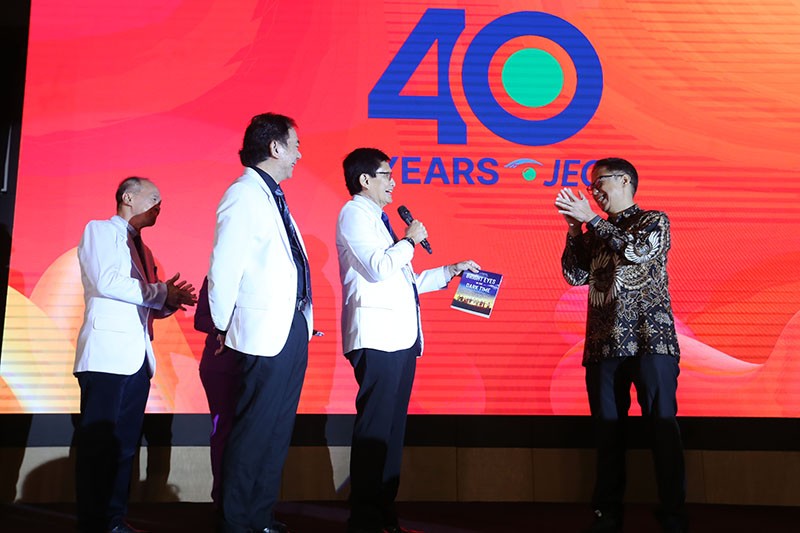 HUT ke-40, JEC Terus Melangkah Lebih Jauh Optimalkan Penglihatan dan Kualitas Hidup Masyarakat Indonesia - Bagian 1