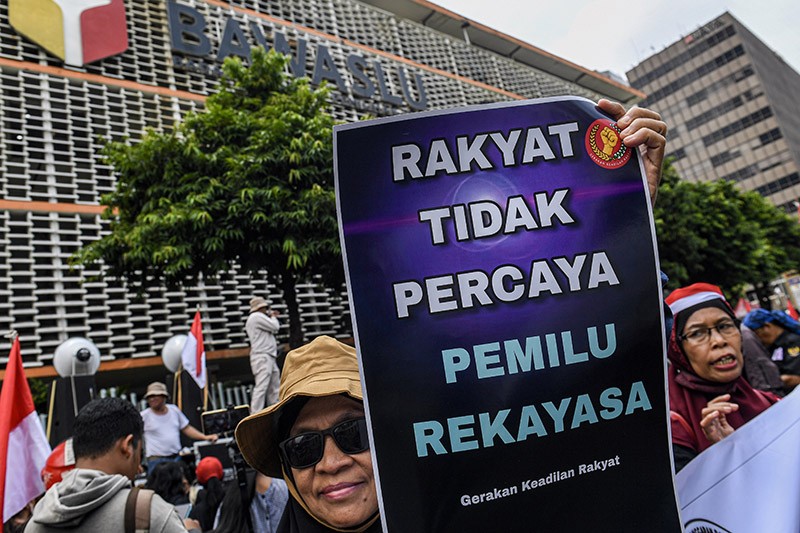 Aksi Desak Bawaslu Awasi Penghitungan Suara Pemilu 2024 - Bagian 1