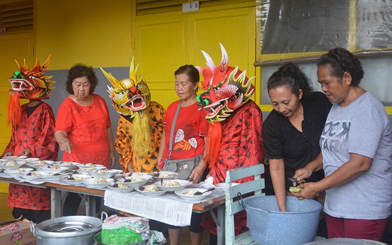 Tradisi Makan Lontong Cap Go Meh di Semarang - Bagian 3