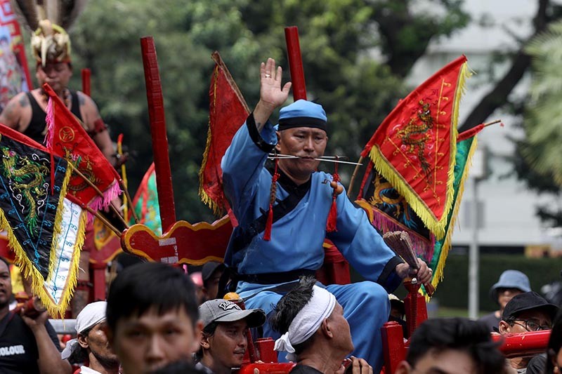 Ritual Tatung Membersihkan Roh Jahat dari Jalanan - Bagian 1