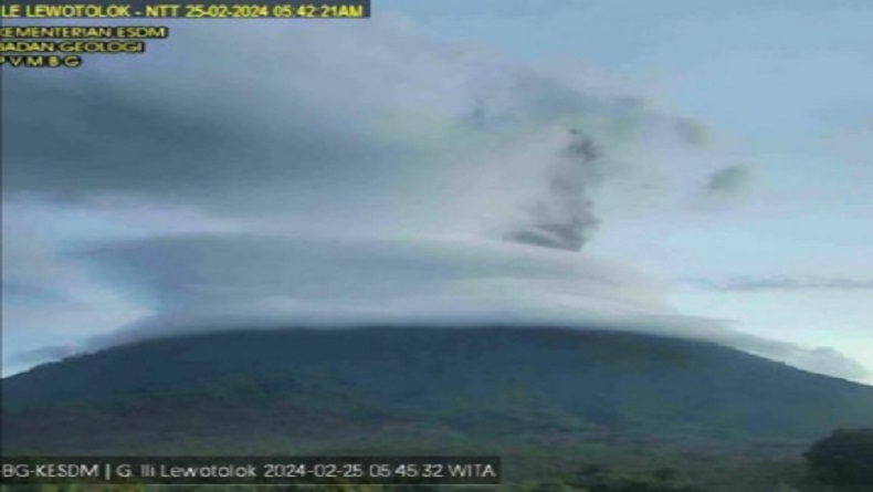 Gunung Ile Lewotolok Erupsi Lagi, Warga Diimbau Waspada Longsoran Lava