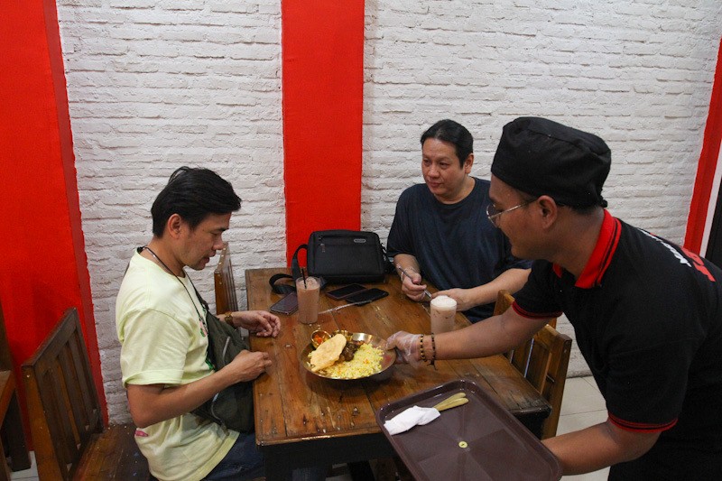 Jawab Kerinduan Kuliner Timur Tengah, Nasi Mandhi Lagih Hadir di Mangga Besar - Bagian 5