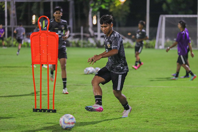 Jelang Hadapi China, Timnas Indonesia U-20 Latihan pada Malam Hari - Bagian 3