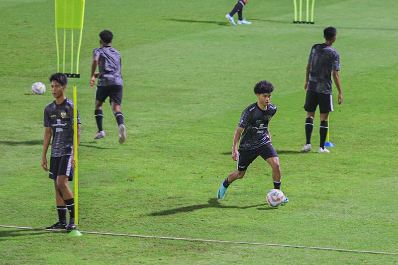Jelang Hadapi China, Timnas Indonesia U-20 Latihan pada Malam Hari - Bagian 1
