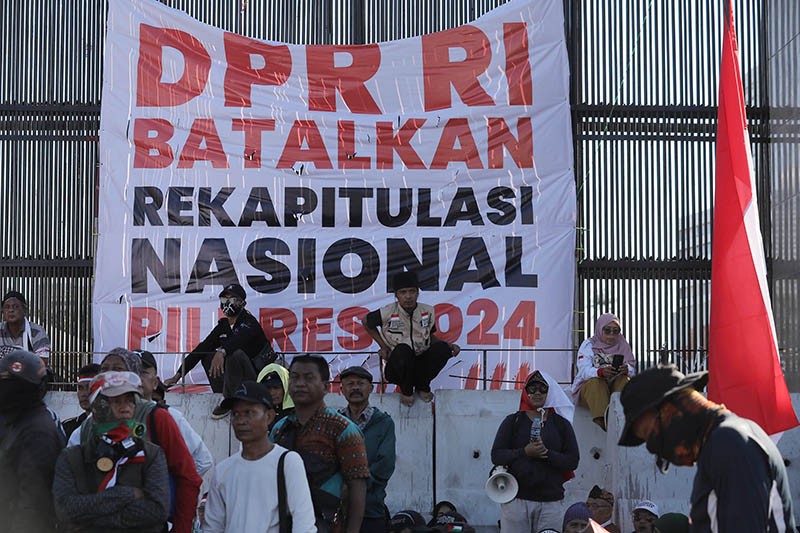 Unjuk Rasa Dukung Hak Angket Usut Dugaan Kecurangan Pemilu 2024 - Bagian 1