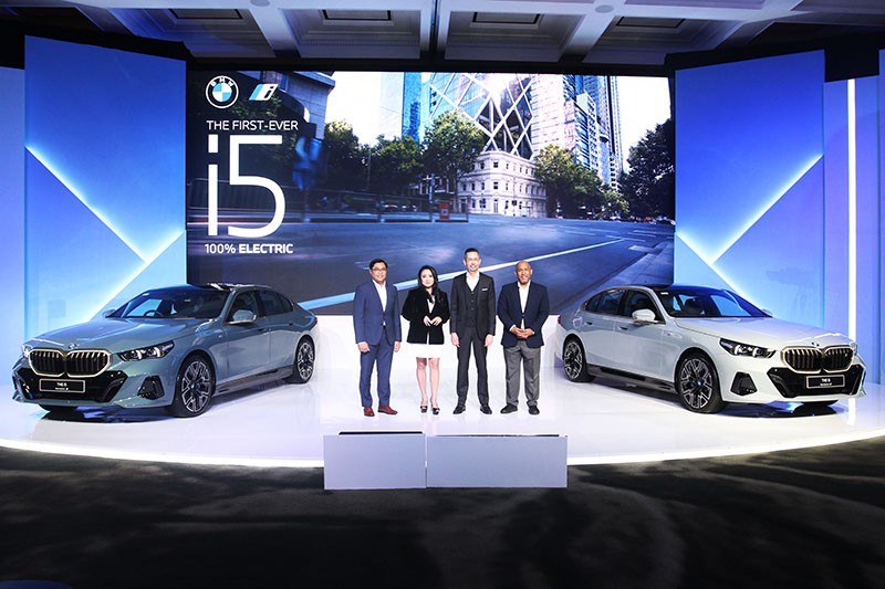 Mobil Listrik BMW i5 Perpaduan antara Sporty dan Kenyamanan - Bagian 4