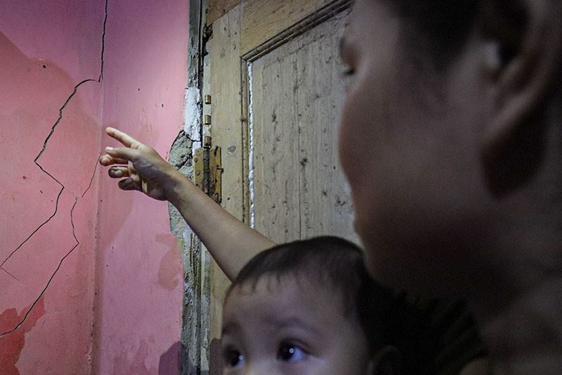 Begini Kondisi Rumah Warga akibat Ledakan Gudang Amunisi Kodam Jaya - Bagian 1
