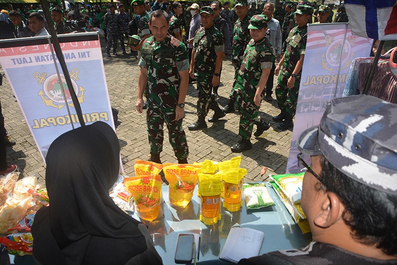 Penuhi Kebutuhan Pokok Prajurit dan Masyarakat, Kodam Diponegoro Gelar Bazar Murah  - Bagian 2