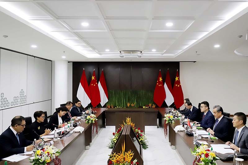 Pertemuan Menlu Retno dan Menlu China Wang Yi Bahas Krisis Timur Tengah dan Palestina - Bagian 5
