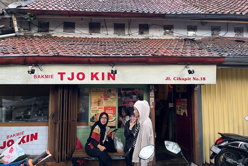 Kedai Bakmi Ini Sedang Hits di Cihapit, Destinasi Kuliner Anak Muda Bandung - Bagian 5