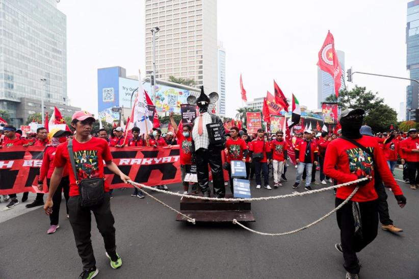 Buruh Kepung Bundaran HI Peringati May Day 2024 - Bagian 1