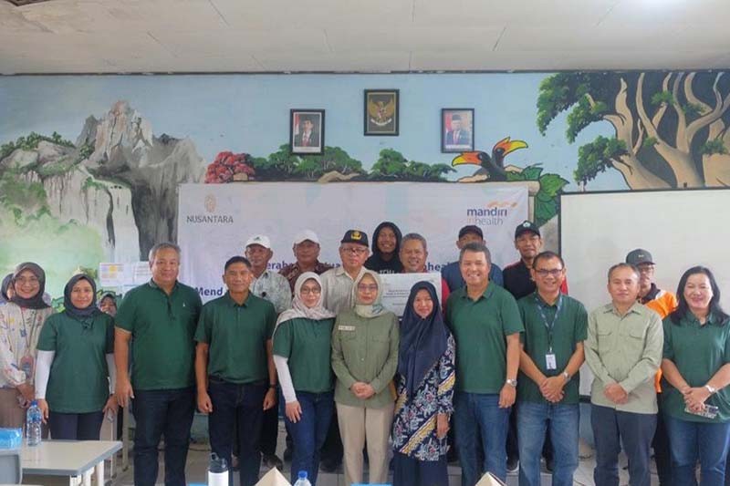 Penyerahan Bantuan CSR kepada 10 SD Binaan Otorita IKN - Bagian 3
