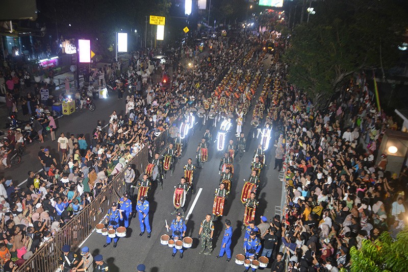 Kemeriahan Parade Budaya Semarang Night Carnival 2024 - Bagian 1