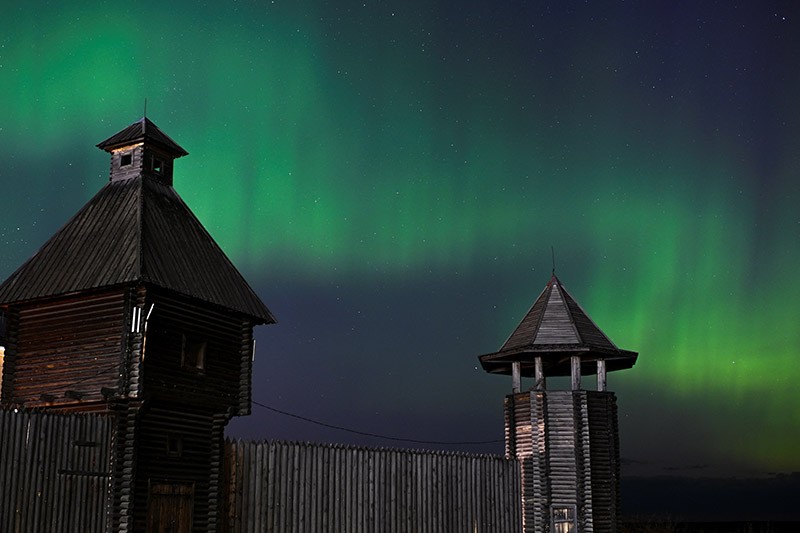 Melihat Indahnya Aurora Borealis di Langit Kanada dan Rusia - Bagian 4