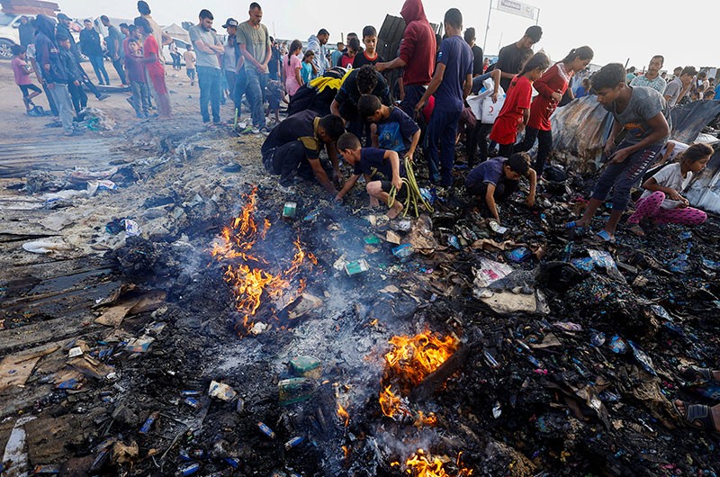 Nasib Warga Palestina Mengais Makanan yang Dihancurkan Israel - Bagian 3