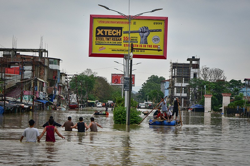 800 Ribu Warga Mengungsi akibat Topan Remal Terjang Bangladesh dan India - Bagian 3