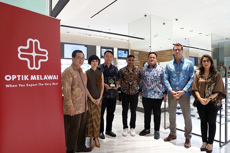 Kolaborasi Garap Pasar Asuransi Kacamata Berskala Global - Bagian 5