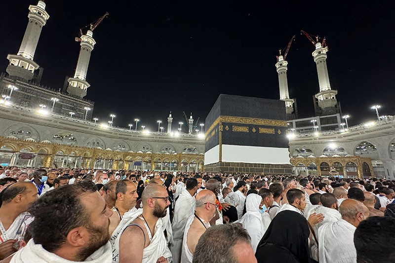 Potret Jutaan Jemaah Haji Tawaf Keliling Ka'bah - Bagian 1