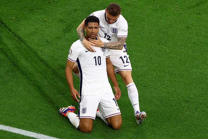 Momen Gol Semata Wayang Inggris Lewat Sundulan Jude Bellingham - Bagian 2