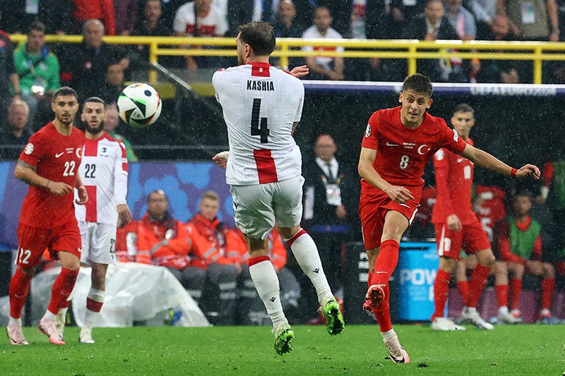 EURO 2024: Tendangan Roket Arda Guler Jebol Gawang Georgia - Bagian 1