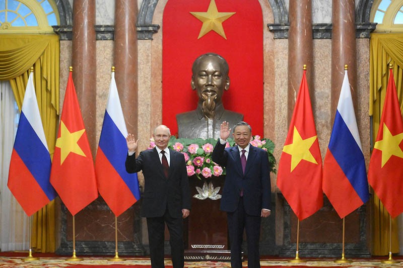 Presiden Rusia Vladimir Putin ke Vietnam Usai Temui Kim Jong Un - Bagian 2