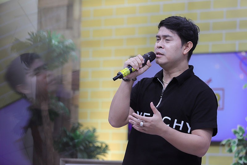 Potret Cakra Khan Baru Merilis Album DIVINE  - Bagian 2
