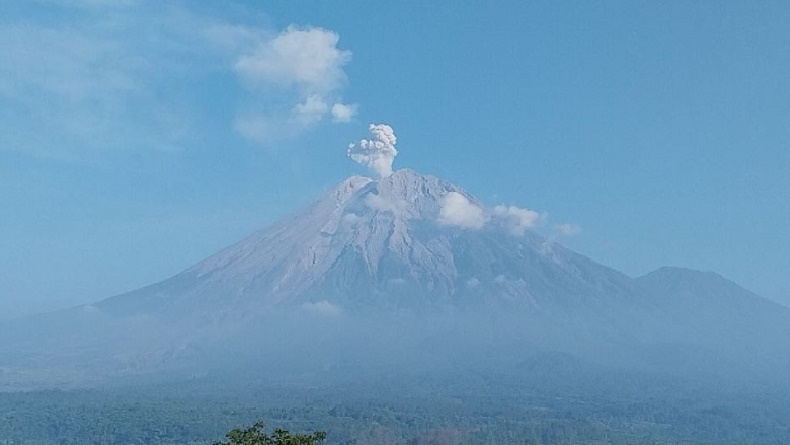 Status Gunung Semeru Turun jadi Waspada, Ini 5 Rekomendasi PVMBG