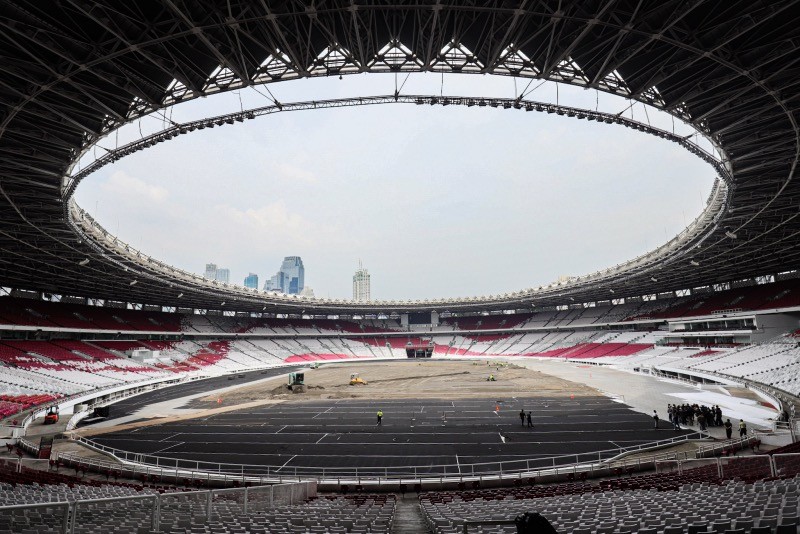 Proses Revitalisasi Rumput Stadion Utama GBK  - Bagian 1