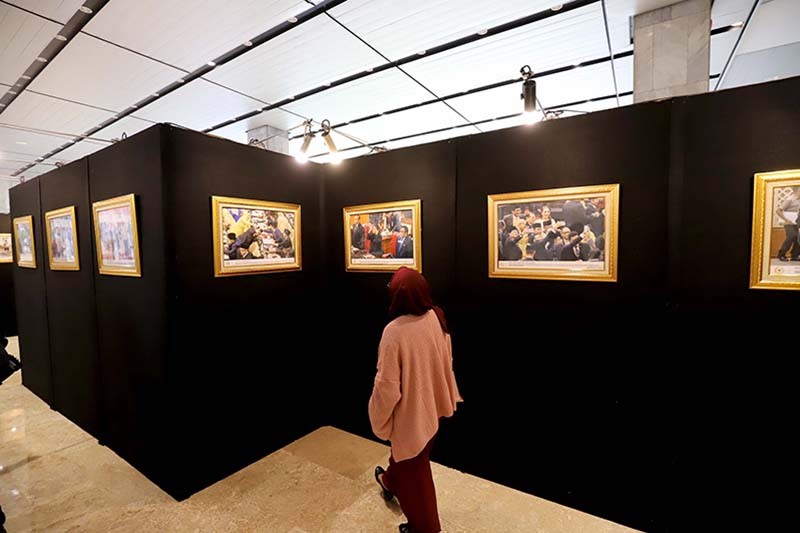 Pameran Foto Perjalanan 5 Tahun DPR Periode 2019-2024 - Bagian 1