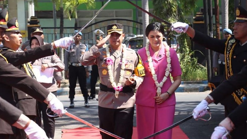 Dilantik Jadi Kapolres Sampang, Ini Rekam Jejak AKBP Hendro Sukmono