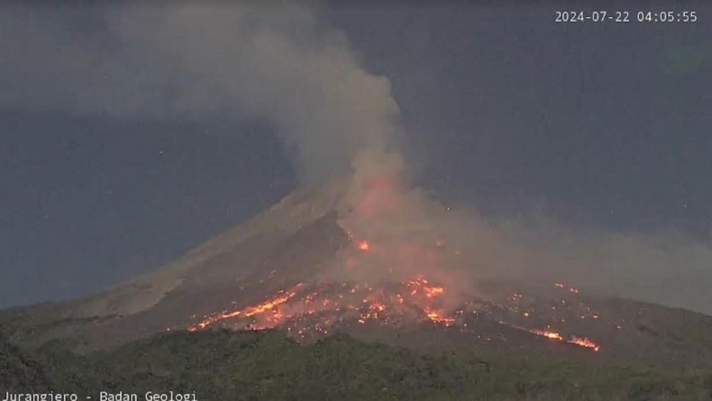 Penampakan Erupsi Gunung Merapi Hari Ini, Luncurkan Lava Pijar Sejauh 1.600 Meter