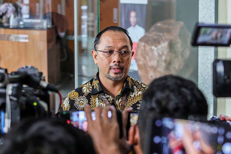 KPK Usut Kasus Harun Masiku, 5 Orang Dicegah Bepergian ke Luar Negeri - Bagian 2