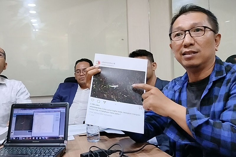 Fotografer Senior Arbain Rambey Disomasi Gegara Tuduhan Foto Palsu - Bagian 1