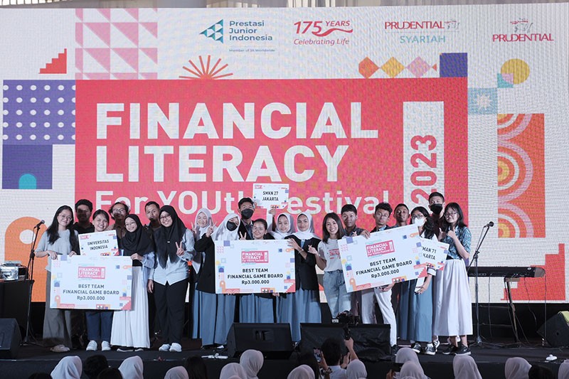 Masyarakat Diajak Bangun Gaya Hidup Sehat, Hijau, dan Kuat Secara Finansial - Bagian 2