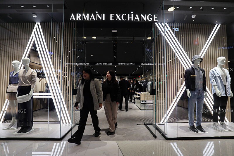 Brand Fashion Karya Desainer Italia Buka Gerai Pertama di Indonesia  - Bagian 1