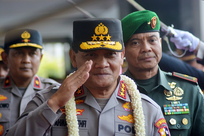 Tangisan Polisi Ditinggal Komjen Ahmad Luthfi di Mapolda Jateng - Bagian 4