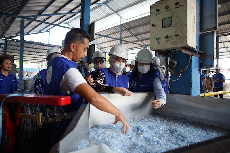 Melihat Produksi Air Minum dalam Kemasan dari Hulu ke Hilir - Bagian 2