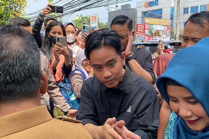 Gibran Rakabuming Pantau Program Makan Siang Gratis di SDN 4 Tangerang - Bagian 2