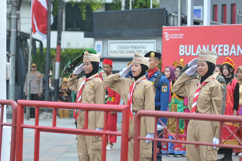 Pengibaran Bendera Merah Putih di Bundaran HI - Bagian 4