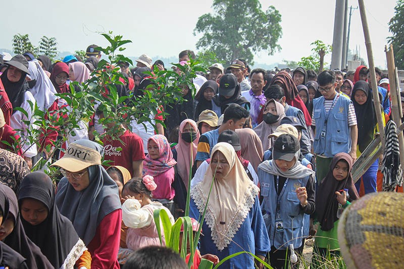 Ribuan Warga Mekar Baru Tangerang Jalan Santai Sambut HUT ke-79 RI - Bagian 1