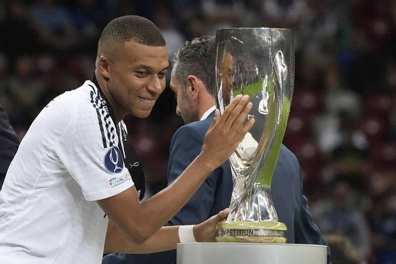 Debut Manis Mbappe Cetak Gol Bawa Real Madrid Juara Piala Super Eropa 2024 - Bagian 4