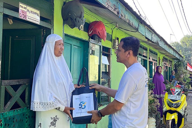 Aksi Bakti Sosial Bantu Purnawirawan di Makassar - Bagian 2