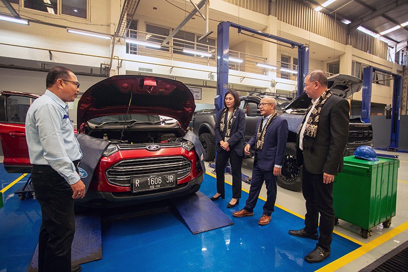 Dealer Ford 3S Yogyakarta Dilengkapi Peralatan Canggih dan Teknisi Berpengalaman - Bagian 1