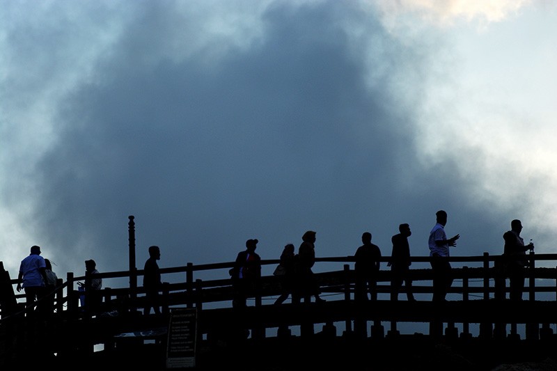 Pesona Kawah Sikidang di Dataran Tinggi Dieng - Bagian 4