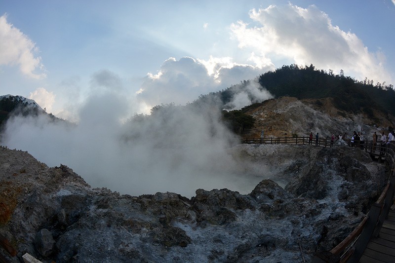 Pesona Kawah Sikidang di Dataran Tinggi Dieng - Bagian 5