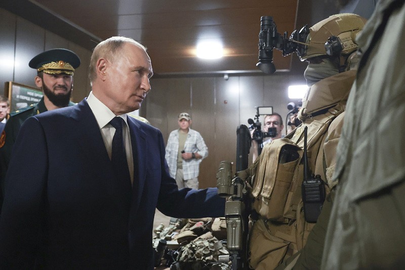 Vladimir Putin Puji Pasukan Chechnya dalam Pertempuran Melawan Ukraina - Bagian 3