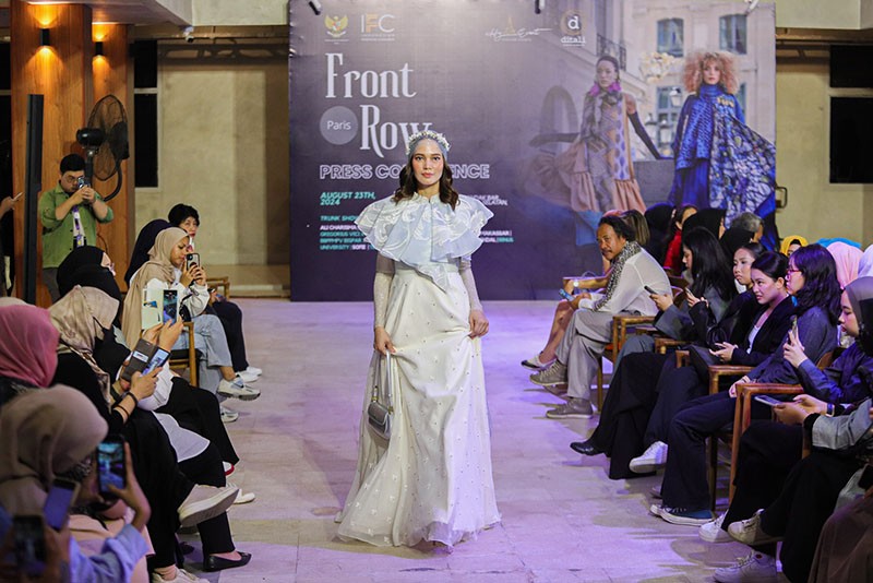 Persiapan Desainer Indonesia Jelang Front Row Paris 2024 - Bagian 1