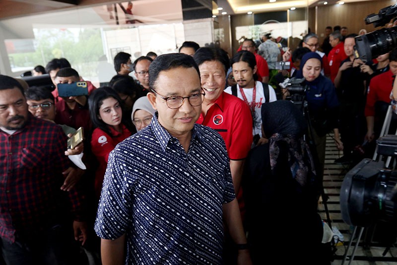 Anies Baswedan Ditemani Tom Lembong Datangi Kantor PDIP Bahas Pilkada 2024 - Bagian 2